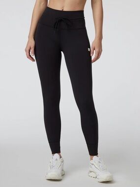 Vuori Daily Leggings, Black VW323 (Small)
